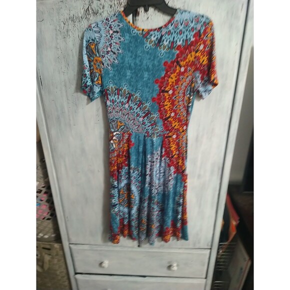 DouBCQ Pocketed Knee Length Dress Small Multicolor Boho Artsy Medallion - Picture 7 of 10